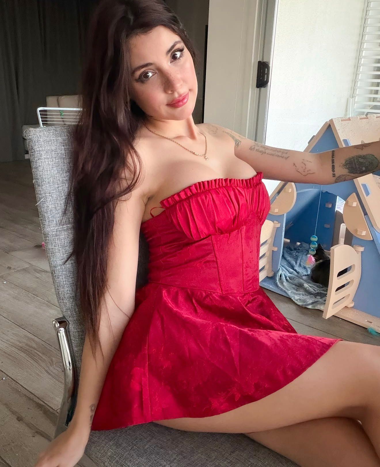 Emirşeyhyakup Güzel Bakımlı Kadın Bayan Escort Emine